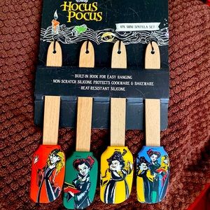 Disney Hocus Pocus four pack mini spatula set